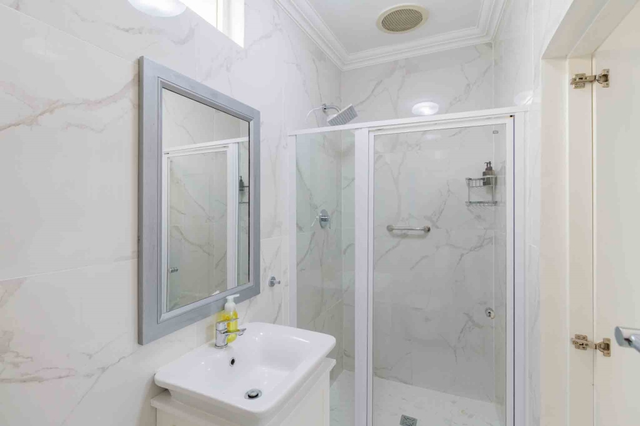 1 Bedroom Property for Sale in Newlands Western Cape